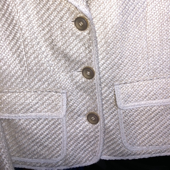 Kawaii Off-white Vintage Blazer with Lace lining - Picture 4 of 7